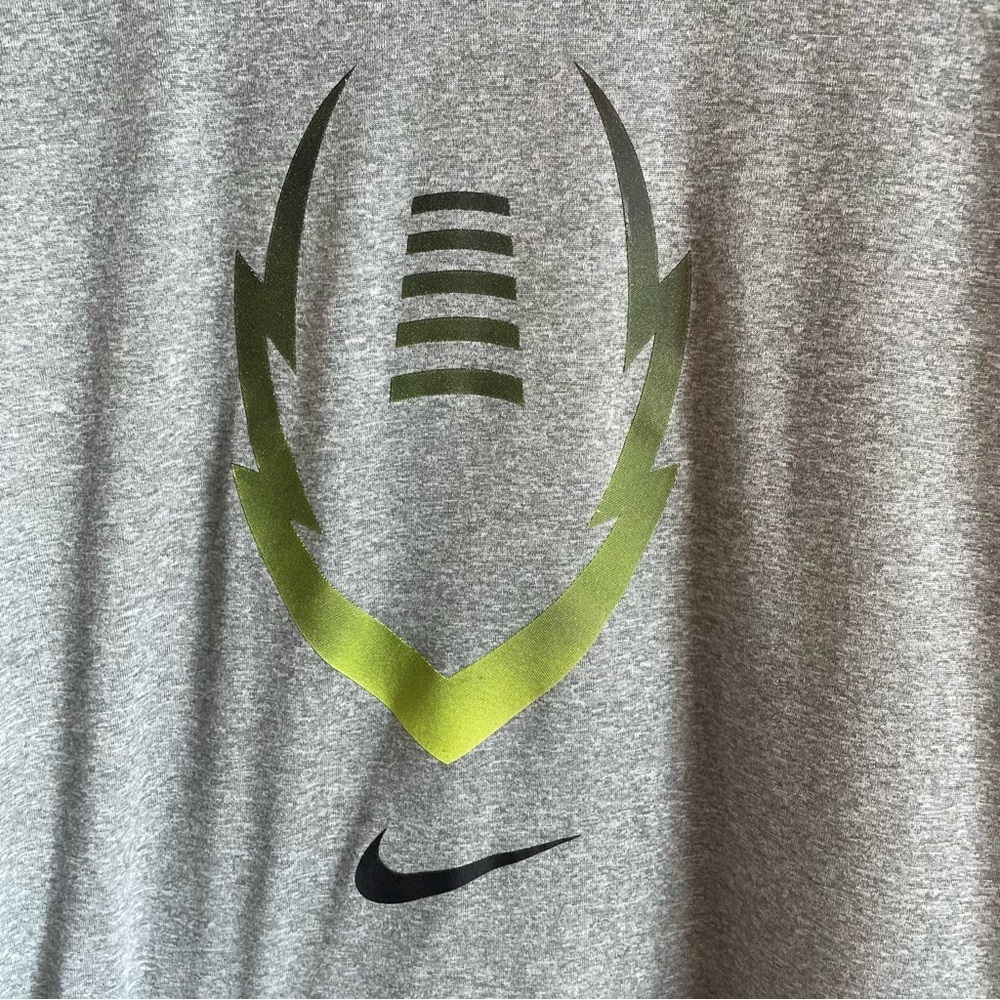 Nike Gray and Green Dri-FIT Tee With Football Graphic - Picture 2 of 6
